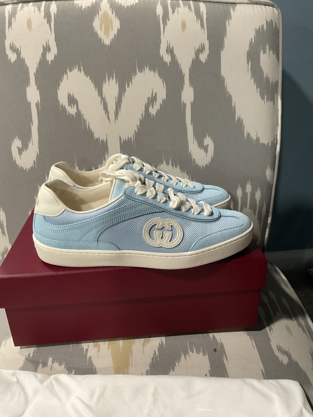 Authentic Gucci G75 women’s shoes